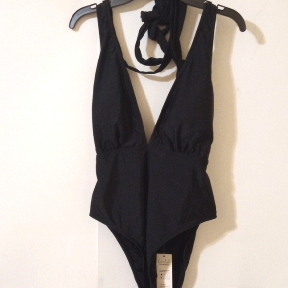CUPSHE BLACK HALTER WRAP TIE PLUNGE V-NECK ONE PIECE SWIMSUIT SIZE SMALL NWT - Picture 4 of 7